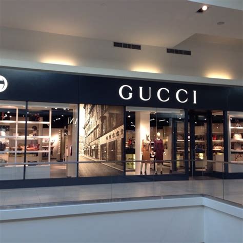 GUCCI® Store Locator 